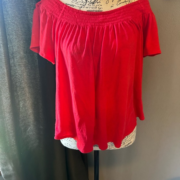 Red Women's Top by Express - Picture 3 of 9